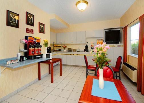 Holiday Inn Express - Indiana By Ihg Restoran foto